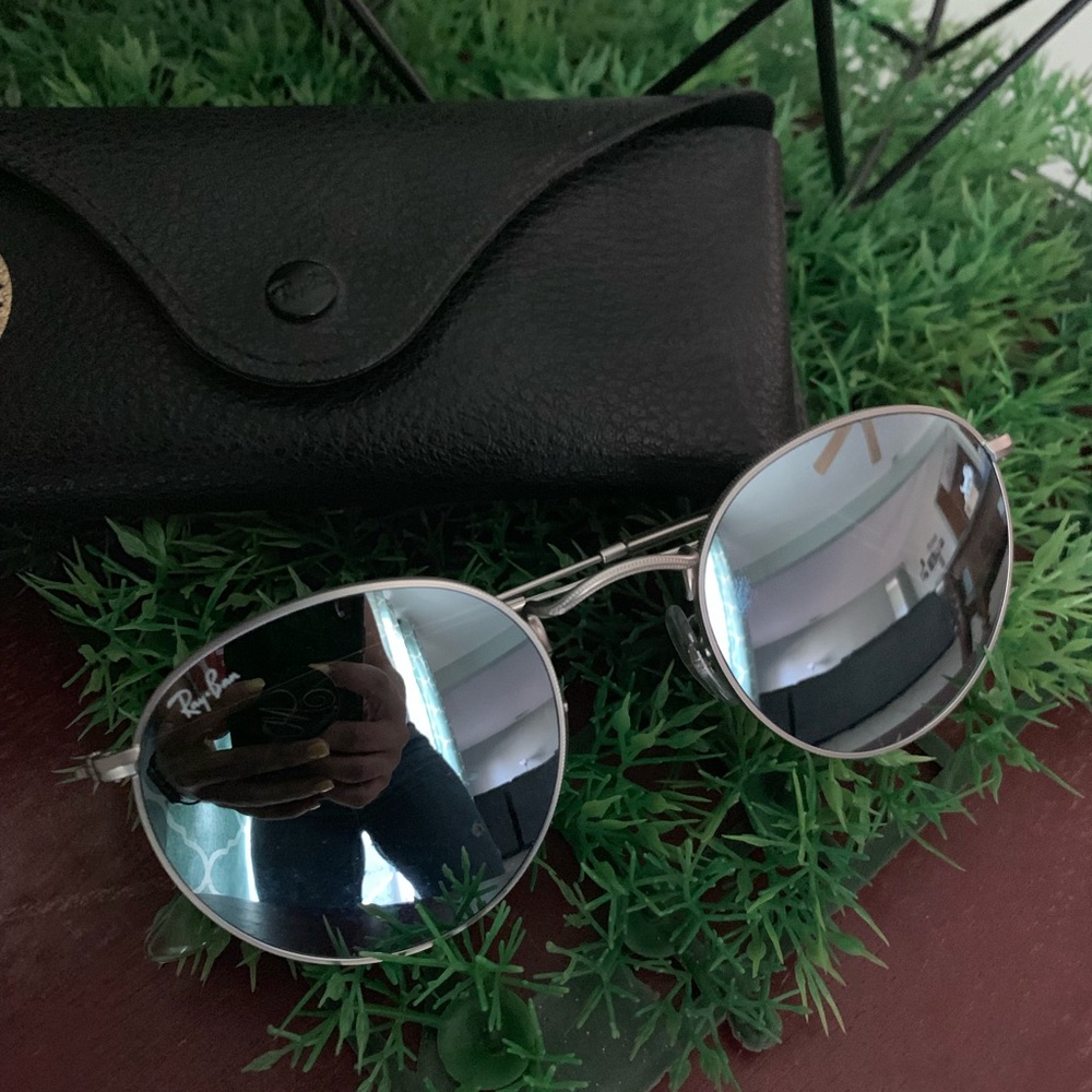 Ray Ban Rounds - Picture 2 of 4